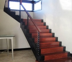 Пример лестницы на металлокаркасе 2
